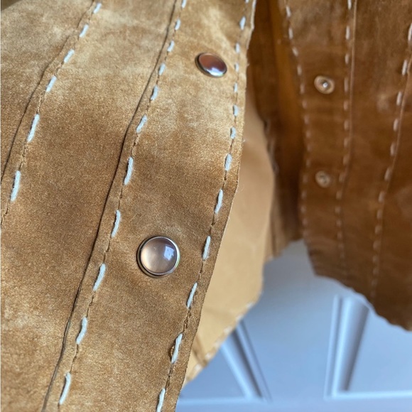 Wet Seal top stitch leather jacket
Vintage Y2K Wet Seal top stitch - Picture 3 of 5